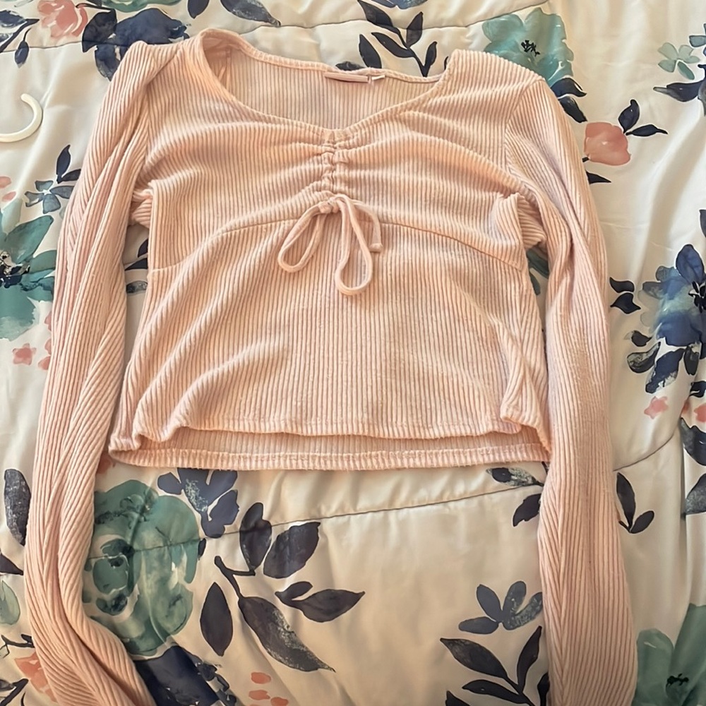 pink crop top